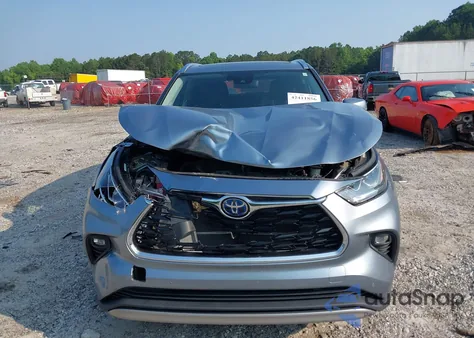 2021 Toyota Highlander Hybrid Platinum z USA, uszkodzony, nr VIN 5TDFARAHXMS011591